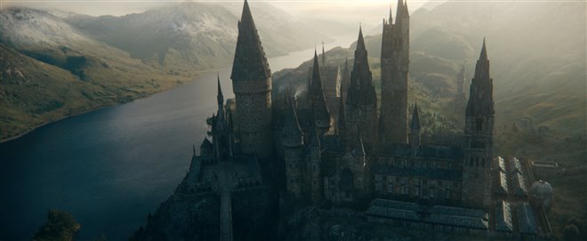 Fantastic Beasts: The Secrets of Dumbledore Photo 29 - Large