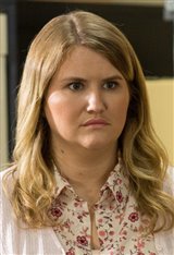 Jillian Bell photo