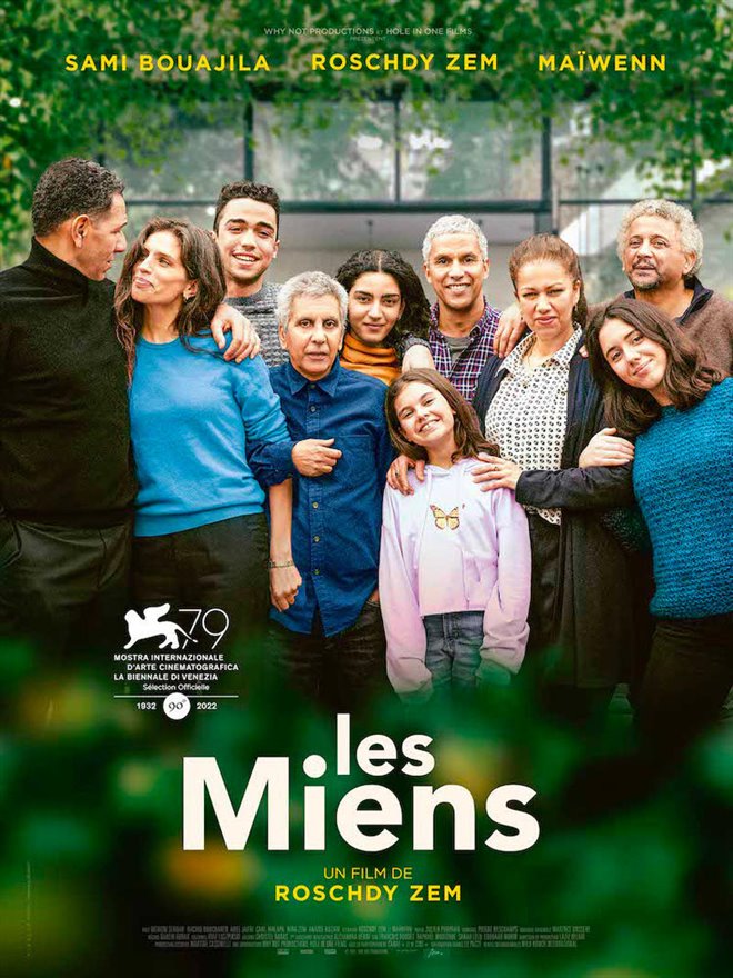 Les miens Large Poster