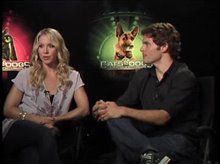 Christina Applegate & James Marsden (Cats & Dogs: The Revenge of Kitty Galore) Video