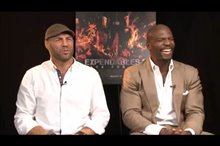 Randy Couture & Terry Crews (The Expendables 2) Video
