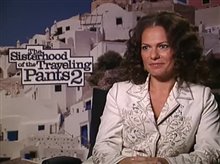 Sanaa Hamri (The Sisterhood of the Traveling Pants 2) Video