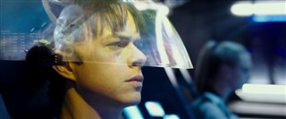 Valerian and the City of a Thousand Planets Movie Clip - "Leaving Exo-Space" video