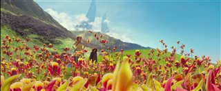 A Wrinkle in Time Movie Clip - "They Speak Color" Video Thumbnail