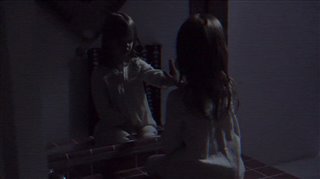 Activité paranormale : La dimension fantôme Trailer Video Thumbnail