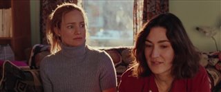 DEUX FEMMES EN OR - bande-annonce Trailer Video Thumbnail