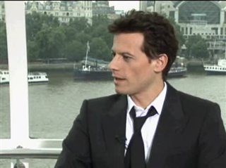 Ioan Gruffudd (Fantastic Four: Rise of the Silver Surfer) - Interview Video Thumbnail