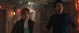 'Jurassic World: Fallen Kingdom' Movie Clip - "The Baryonyx finds Claire and Franklin" Video Thumbnail