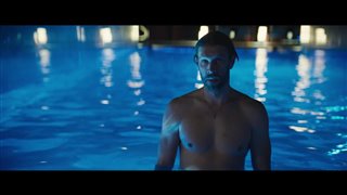 the-amateur-clip-swim-very-fast Video Thumbnail